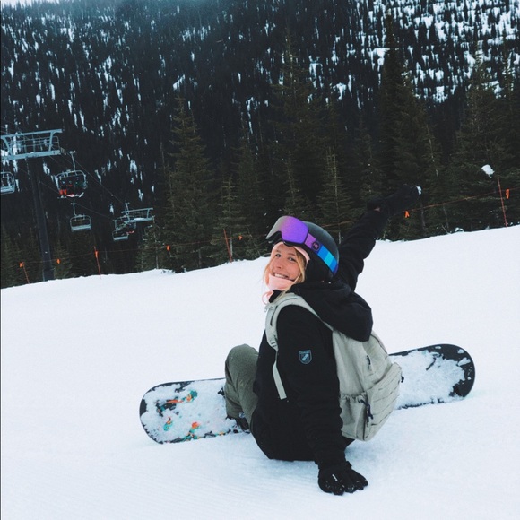 Meet your Posher, Mackenzie - Picture 1 of 1